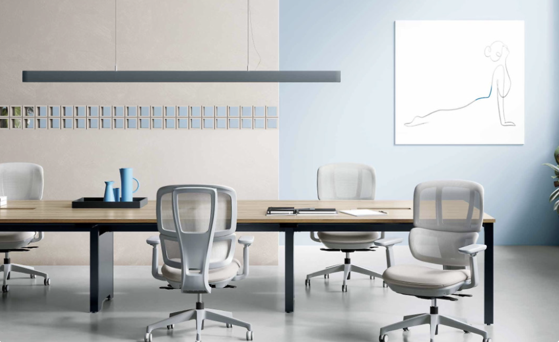 Sala de juntas con sillas ergonómicas